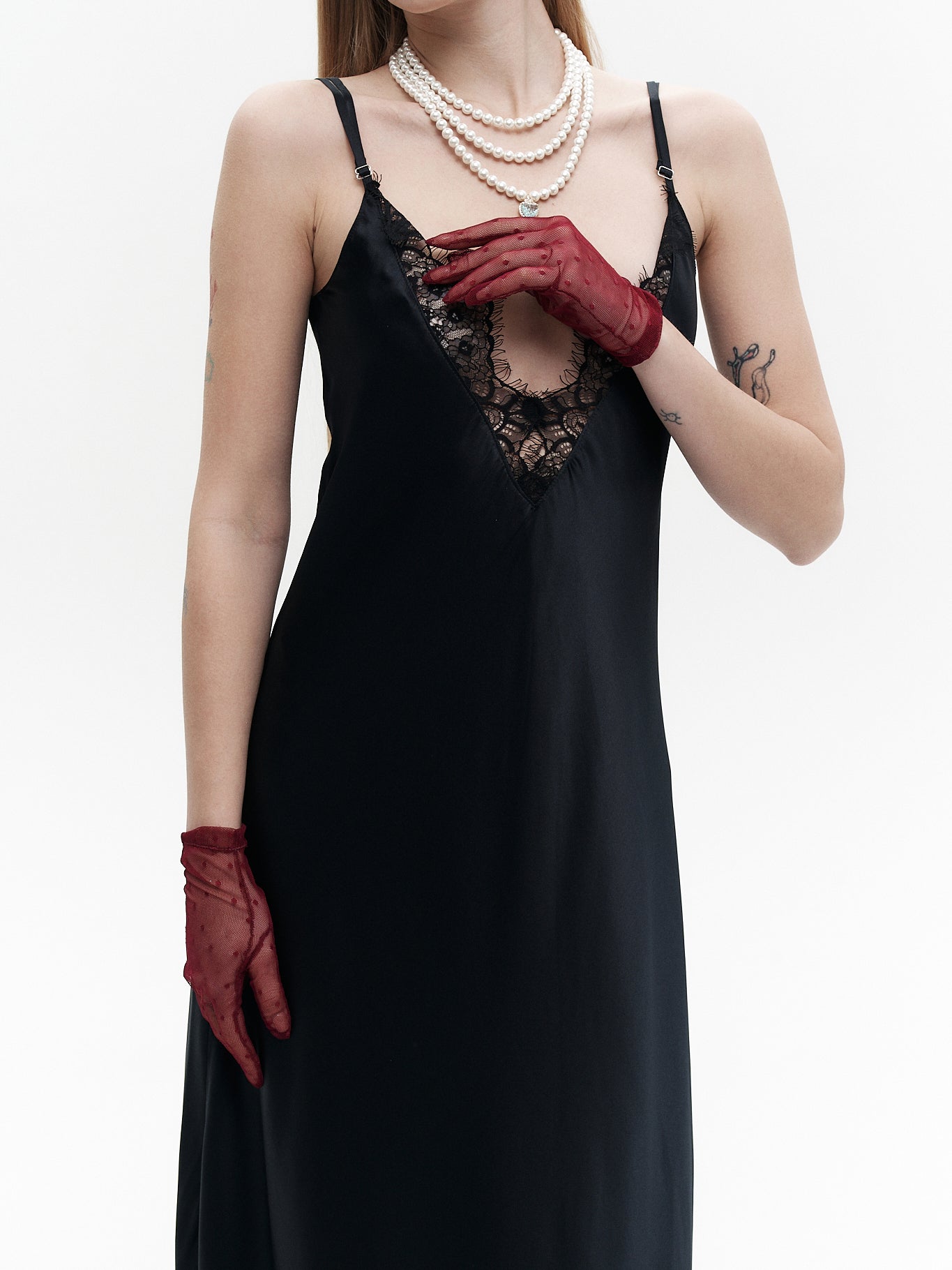 Exquisite gloves